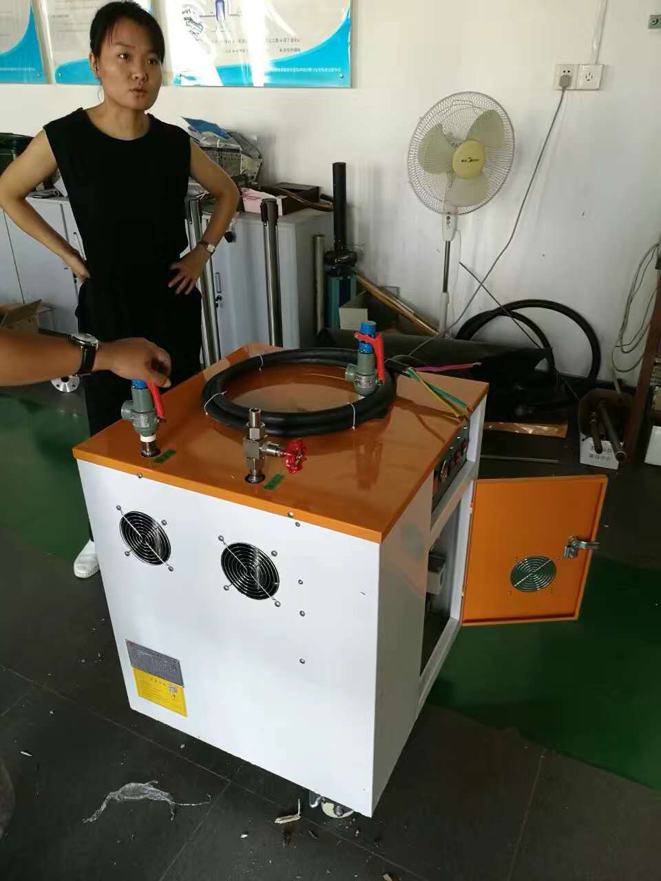 上海同濟大學實驗研究配套使用蒸汽發生器案例 過熱一體蒸汽發生器